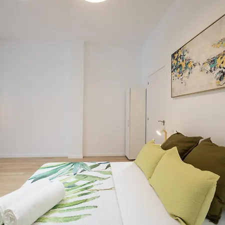 2 4 Pax, New Flat, Wifi Ac Appartement Valence