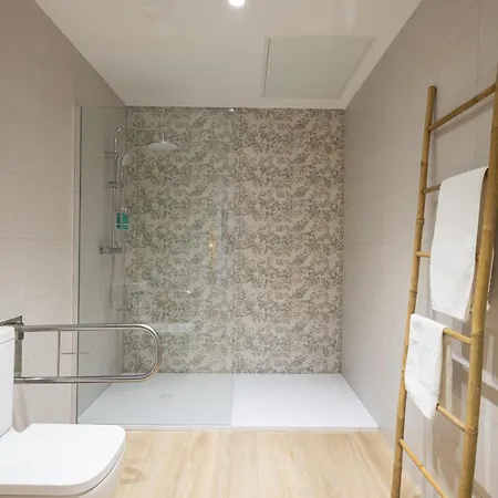 2 4 Pax, New Flat, Wifi Ac Appartement Valence