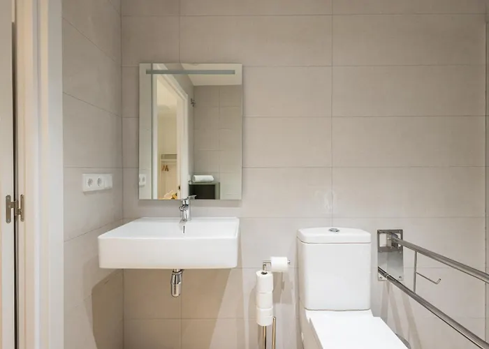 Vg New Flat 2 4 Pax, Wifi Ac